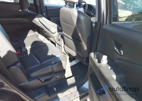 2017 Honda Pilot Touring из США, поврежденный, VIN 5FNYF6H91HB084723